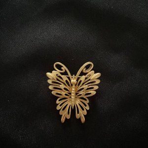 MONET Vintage Brooch